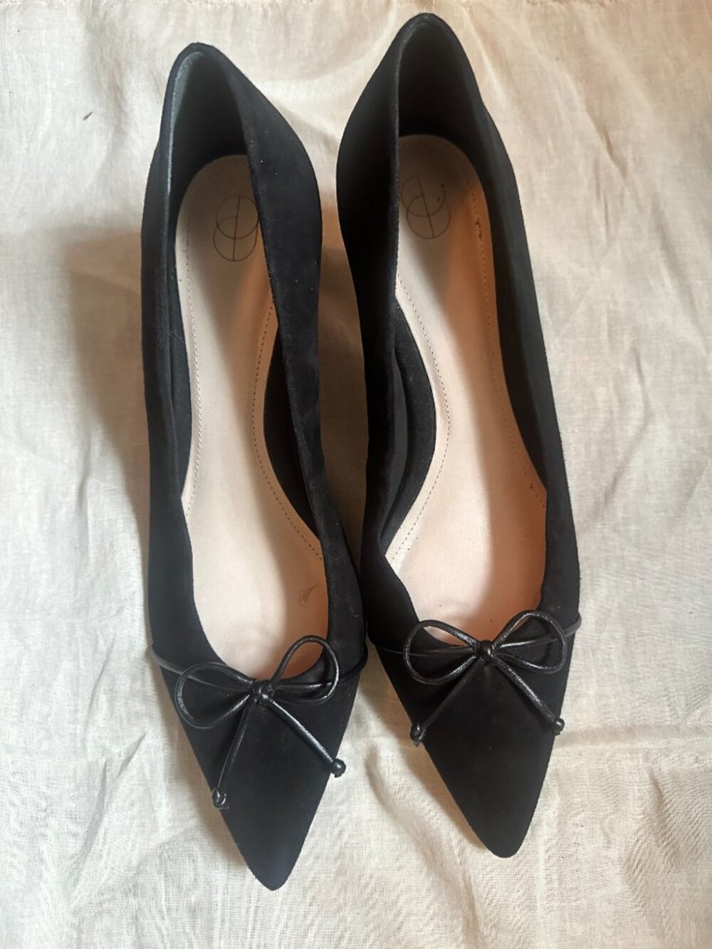 Porte & Paire Kitten Heels